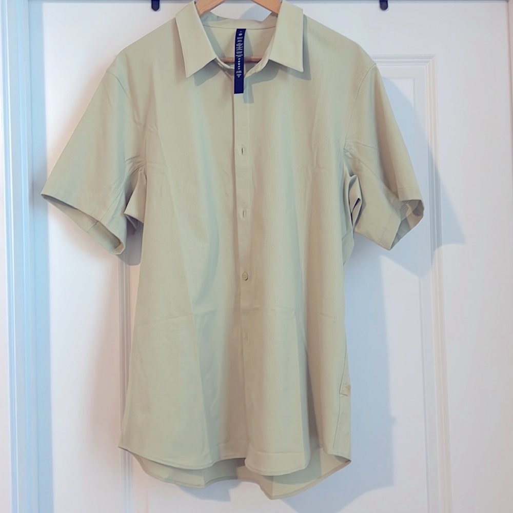 Lululemon- Airing Easy Short Sleeve Shirt XL